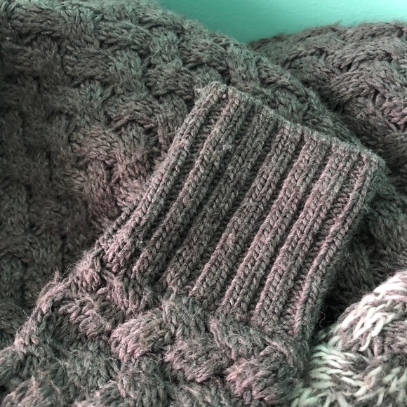 AE Sweater Dress - Picture 8 of 9